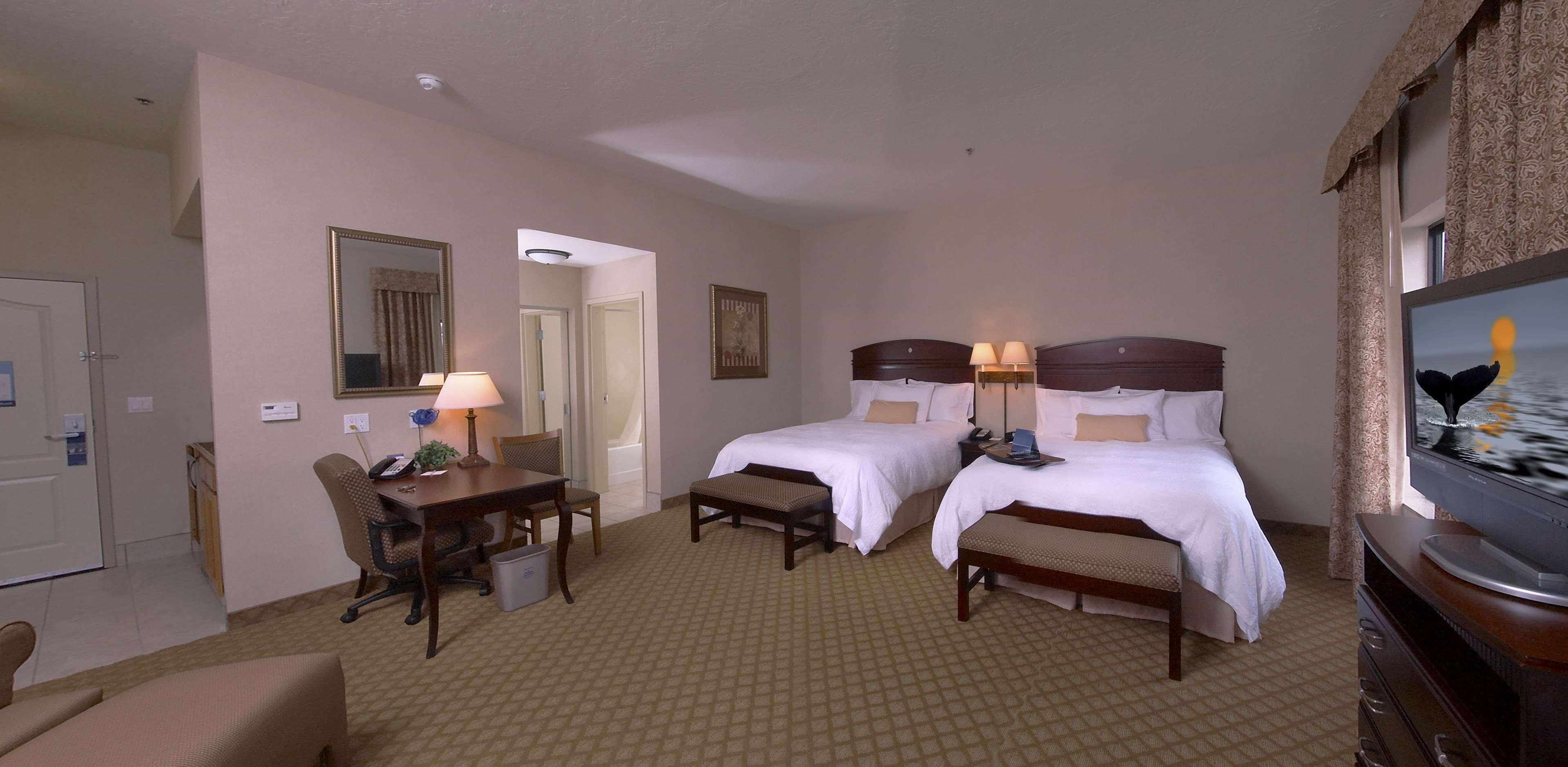 Hampton Inn & Suites Farmington Room photo