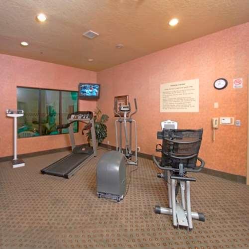 Hampton Inn & Suites Farmington Facilities photo